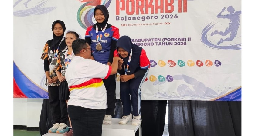 Tambakrejo Raih Emas Pickleball Nomor Double Putri PORKAB II Bojonegoro 2026